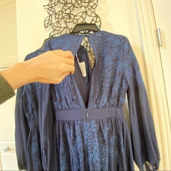 Honey Punch Coastal Vibes Embroidered Romper M NWT - Picture 11 of 14